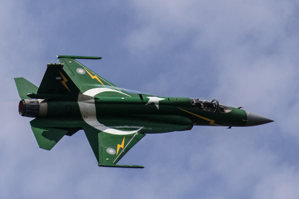 Pakistan, F-16, India