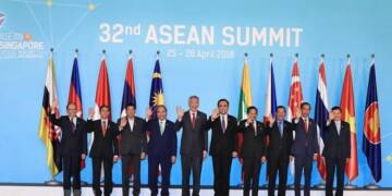 ASEAN, China, Cambodia, Laos, Singapore, Bilahari Kausikan