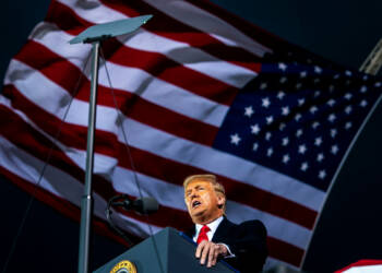 Donald Trump is coming to Alaska to handle an ‘indisciplined’ Murkowski.