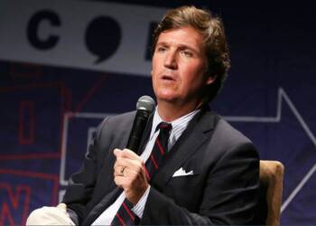Tucker Carlson, Left