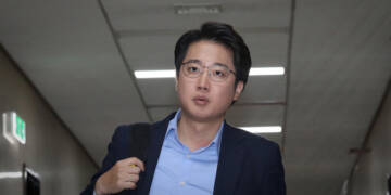 South Korea, Lee Jun-Seok, Korean Politics
