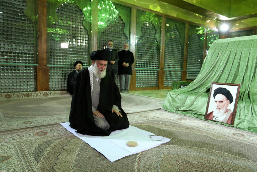 Iran, Khameini