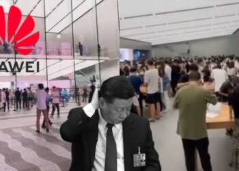 Chinese people protesting against Huawei