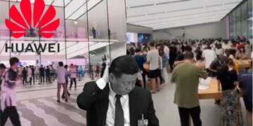 Chinese people protesting against Huawei