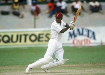 Carl Hooper playing shot