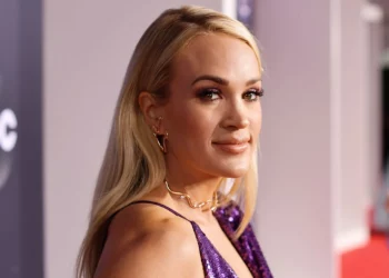 singer who sings the Sunday night football song