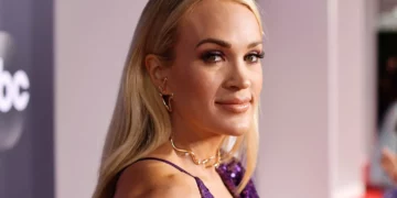 singer who sings the Sunday night football song