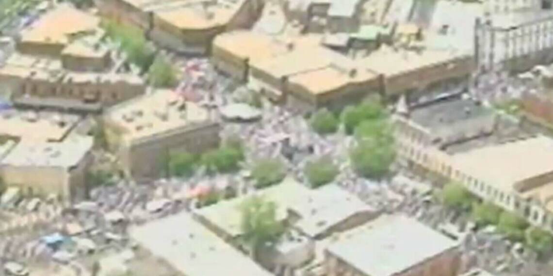 dan bake sale crowed