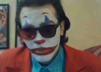 GypsyCrusader in joker costume