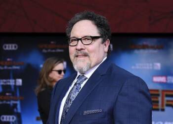 jonfavs at award show