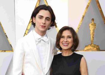 Nicole_Flender_with_her_son