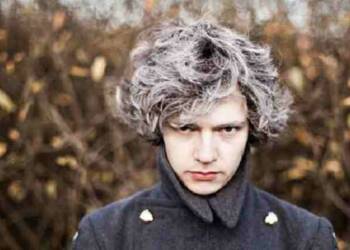 Patrick Walshe McBride pose