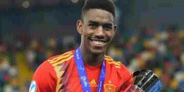 junior firpo with trophy