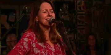 Marika Gerrard performing a song