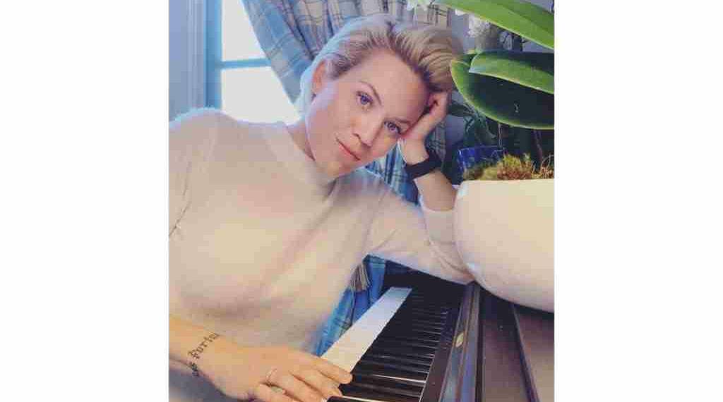 natalie noone playing piano