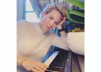 natalie noone playing piano