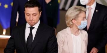 EU and Ukraine are fighting over wheat like mad mongrels