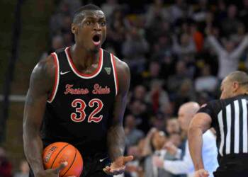 Nate Grimes playing basketball game