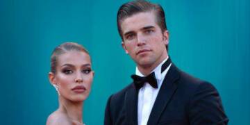 River Viiperi with his girlfriend