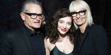 Sonja Yelich with her parents