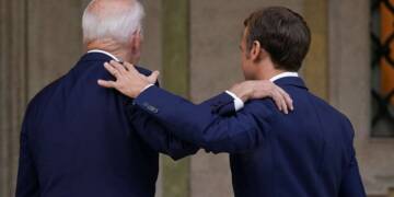 France and the US suggest that Russia has won the War