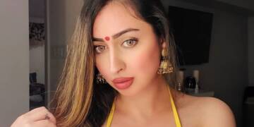 MS sethi in indian attire