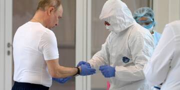 Dispelling the real reason why Putin suddenly appears to have developed cancer