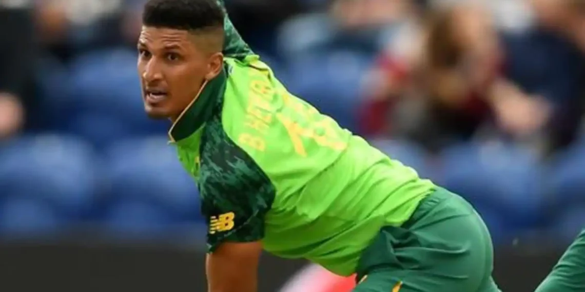 Beuran Hendricks bowling