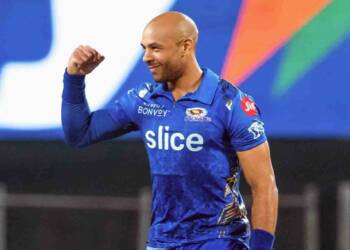 Tymal Mills celebrating wicket