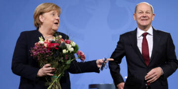 The winter scare has forced a confused Scholz to dump EU and go the Merkel way