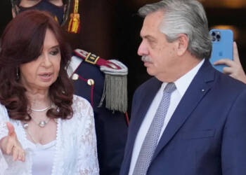A leftwing Argentina’s fall is a boon for its right-wing neighbour Uruguay