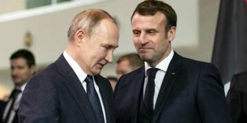 Macron becomes the first leader to legitimize Russian control over Ukrainian territories
