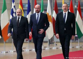 The Armenia-Azerbaijan tensions are flaring up again as soon as EU chimed in