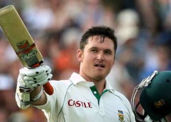 Graeme Smith South Africa captain celebrating his century