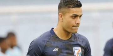 Ishan Pandita playing football for Jamshedpur FC