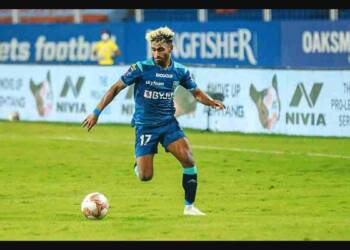 Rahul Kannoly Praveen playing football