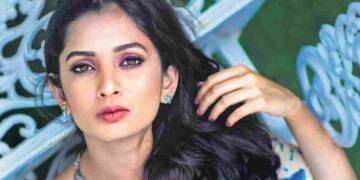 Sonal Monteiro at award show