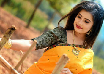 singer and actress Deeplina Deka profile picture