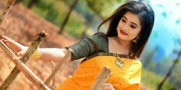 singer and actress Deeplina Deka profile picture