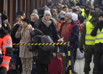 Trudeau plans a huge influx of Ukrainian refugees into Canada at the expense of poor Canadians   