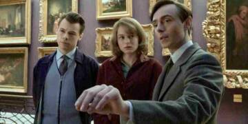 Emma Corrin form the crown