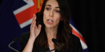 Trudeau’s soul sister and Kiwi Prime Minister Jacinda Ardern turns into a dictator