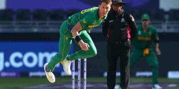 Dwaine Pretorius bowling for Africa