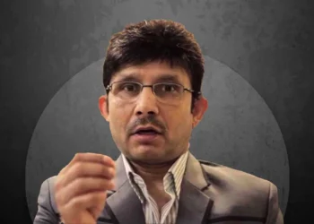 Kamaal R Khan in a film review video