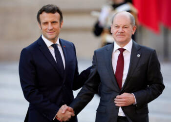 Macron forces Olaf Scholz into ending his dalliance with Erdogan and supporting Greece