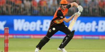 Ashton Turner playing shot