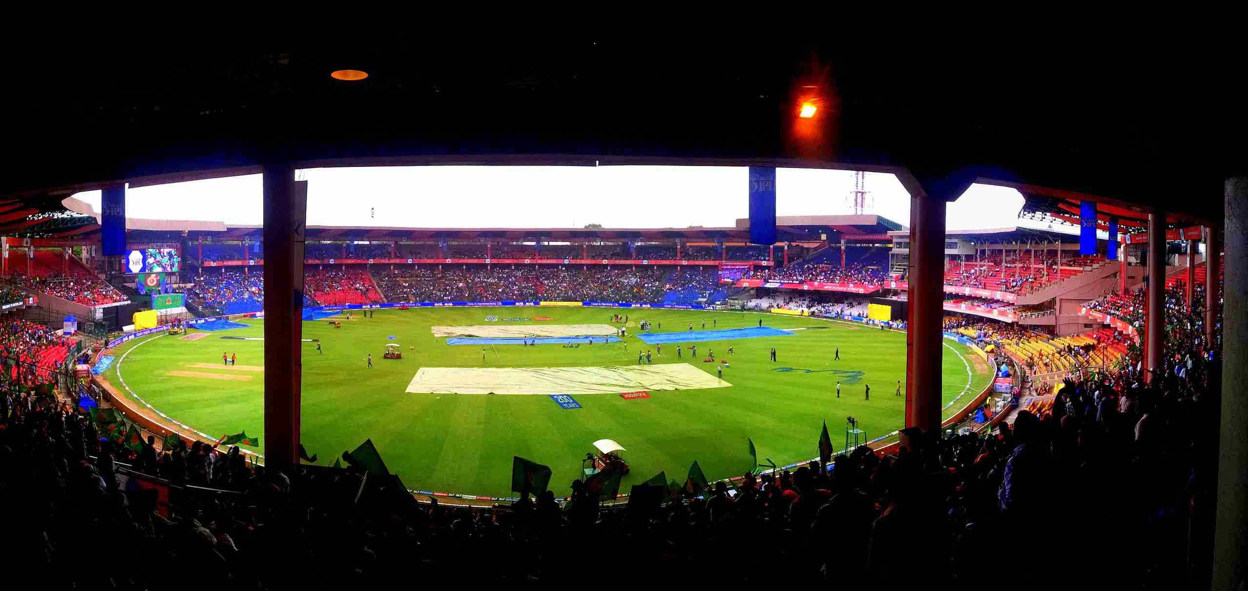 M Chinnaswamy Stadium match view