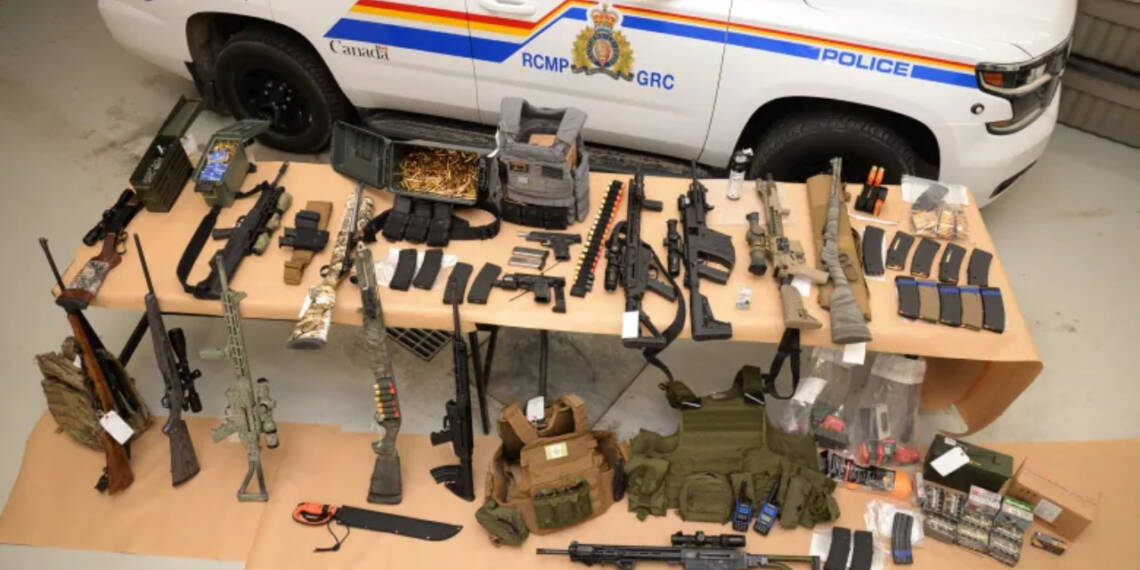 Did RCMP deliberately plant “a bag full of guns” in Truckers’ protest to malign the Convoy??