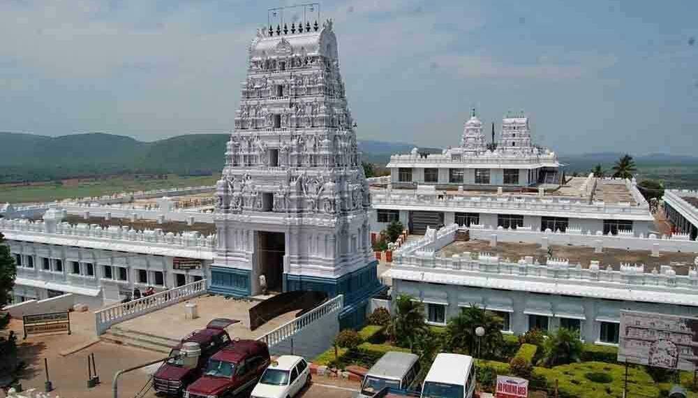 Annavaram Temple entrance