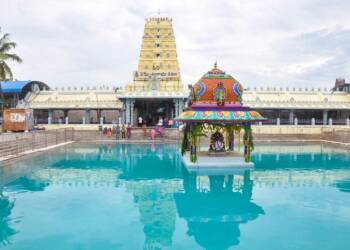 Kanipakam Temple pond